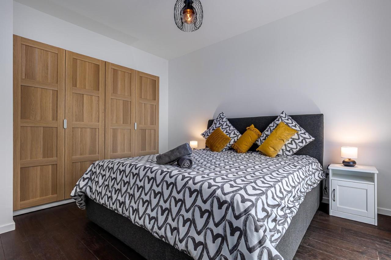King Size Bed - Free Private Parking - Garden & Terrace - 14Min From Disneyland Ferrières-en-Brie Exteriér fotografie
